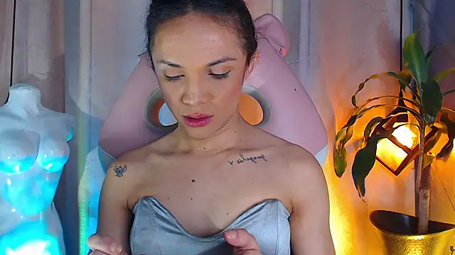 Snapshot of Cristal_Gem1 chatting on May 2026 11:50:01 AM Cristal Gem1 online show from May 2026 11:50:01 AM