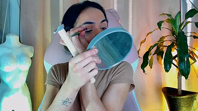Snapshot of Cristal_Gem1 chatting on May 2026 11:58:02 AM Cristal Gem1 online show from May 2026 11:58:02 AM