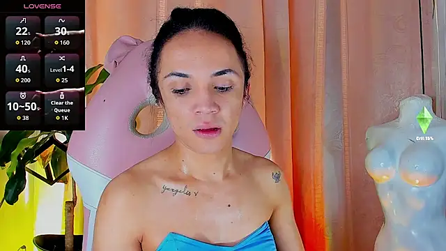 Snapshot of Cristal_Gem1 chatting on June 2026 11:47:01 AM Cristal Gem1 online show from June 2026 11:47:01 AM