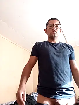 aquel boy xx online show from October 2025 08:46:02 PM