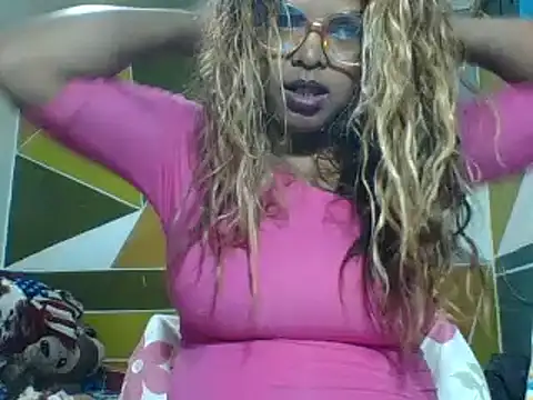 Snapshot of SEXY_METISE chatting on February 2025 02:41:01 AM SEXY METISE online show from February 2025 02:41:01 AM