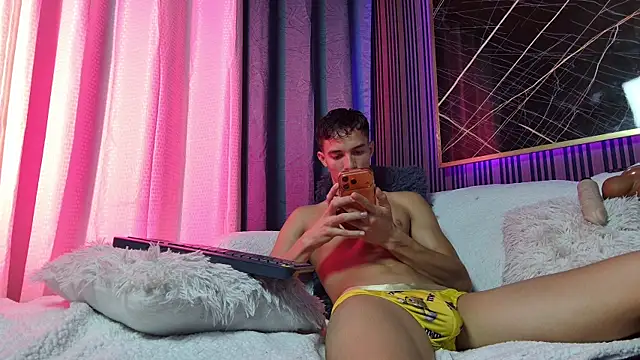 eroseliam online show from January 2026 07:06:01 PM