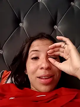 Snapshot of Liagni0 chatting on November 2025 04:18:02 PM Liagni0 online show from November 2025 04:18:02 PM