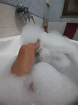 Snapshot of gigilola84 chatting on October 2025 03:32:01 PM gigilola84 online show from October 2025 03:32:01 PM