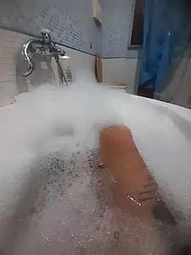 Snapshot of gigilola84 chatting on November 2025 06:43:02 PM gigilola84 online show from November 2025 06:43:02 PM