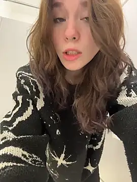 Mimiumuy online show from November 2025 08:25:02 PM