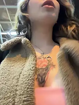 Mimiumuy online show from December 2025 05:20:01 PM