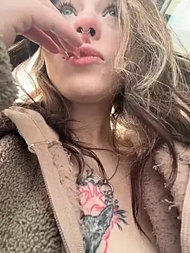 Mimiumuy online show from December 2025 09:18:01 AM