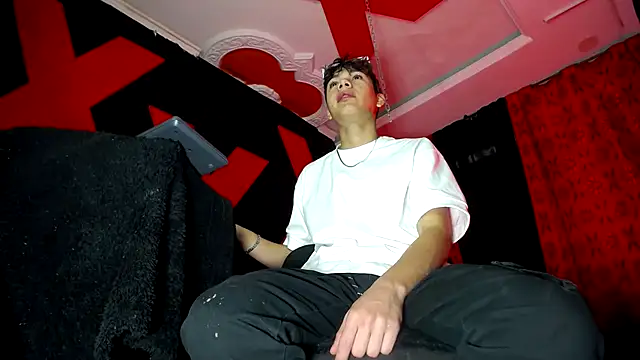 Snapshot of SemerHott chatting on October 2025 01:50:01 PM SemerHott online show from October 2025 01:50:01 PM