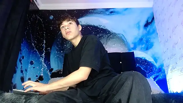 Snapshot of SemerHott chatting on October 2025 12:04:02 PM SemerHott online show from October 2025 12:04:02 PM