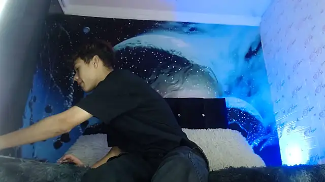 Snapshot of SemerHott chatting on October 2025 01:20:02 PM SemerHott online show from October 2025 01:20:02 PM