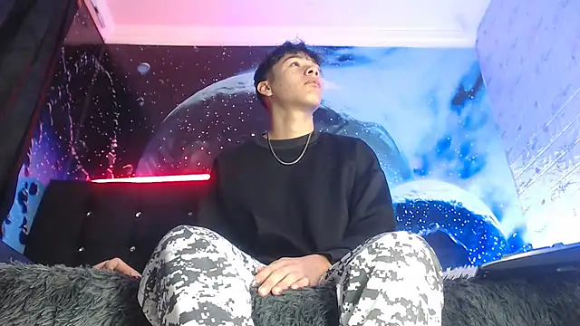 Snapshot of SemerHott chatting on October 2025 01:26:02 PM SemerHott online show from October 2025 01:26:02 PM