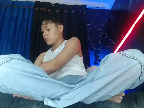 Snapshot of SemerHott chatting on November 2025 01:14:02 PM SemerHott online show from November 2025 01:14:02 PM