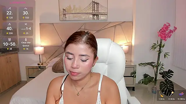 Snapshot of issi_loren chatting on November 2025 06:29:02 PM issi loren online show from November 2025 06:29:02 PM