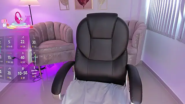 Snapshot of issi_loren chatting on November 2025 02:20:02 PM issi loren online show from November 2025 02:20:02 PM