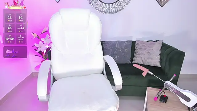 Snapshot of issi_loren chatting on December 2025 10:03:01 PM issi loren online show from December 2025 10:03:01 PM