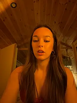 Snapshot of LillieOlive chatting on October 2025 08:53:02 PM LillieOlive online show from October 2025 08:53:02 PM