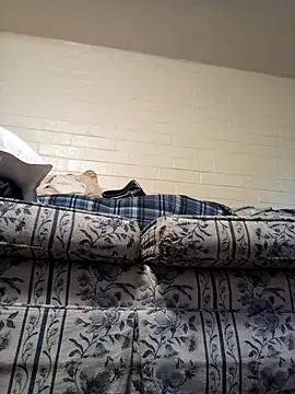 jizzyglizzy92 online show from February 2026 09:55:01 PM