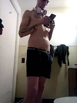 jizzyglizzy92 online show from March 2026 12:22:01 PM