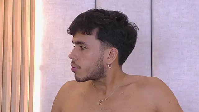 AlexanderJordan online show from November 2025 01:06:01 AM