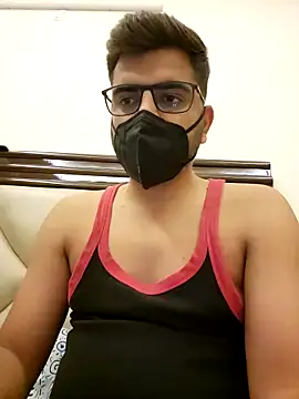 Snapshot of LoveGuruRA chatting on November 2025 05:14:01 PM LoveGuruRA online show from November 2025 05:14:01 PM