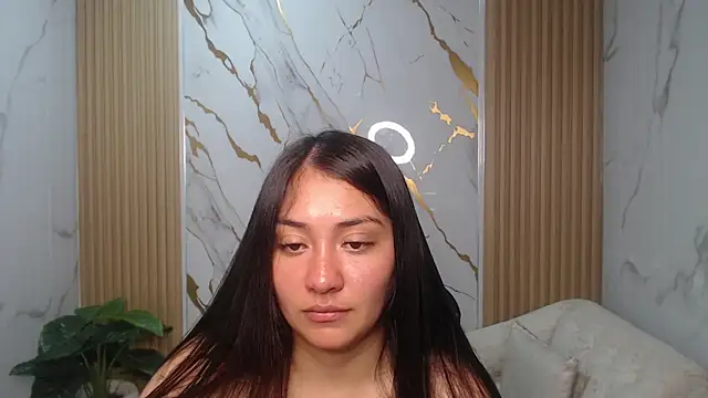 Snapshot of Ivony18_b chatting on October 2025 03:07:02 AM Ivony18 b online show from October 2025 03:07:02 AM