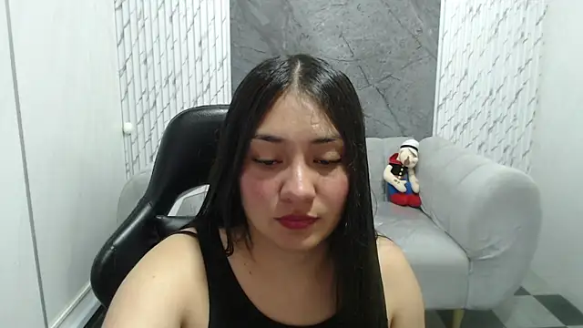 Snapshot of Ivony18_b chatting on October 2025 03:10:02 AM Ivony18 b online show from October 2025 03:10:02 AM