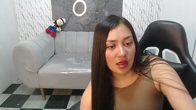 Snapshot of Ivony18_b chatting on November 2025 03:20:02 AM Ivony18 b online show from November 2025 03:20:02 AM