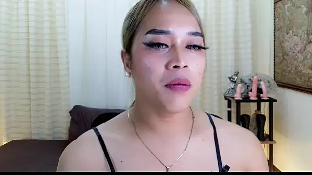 Lessandra Lust online show from January 2026 05:00:01 AM