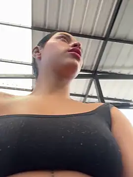 AlannaEvons online show from October 2025 03:32:01 PM