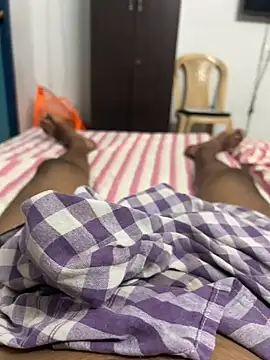 Snapshot of usermood2000 chatting on October 2025 07:17:02 AM usermood2000 online show from October 2025 07:17:02 AM