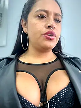 Snapshot of -Mia1 chatting on December 2025 01:38:02 PM -Mia1 online show from December 2025 01:38:02 PM