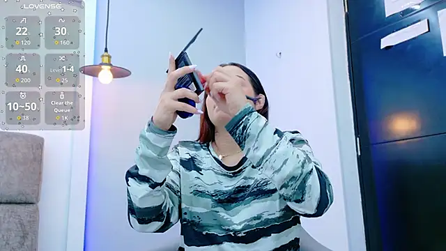 Ashley Evans22 online show from September 2025 07:57:02 PM