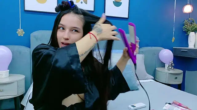 Ashley Evans22 online show from October 2025 07:58:02 PM