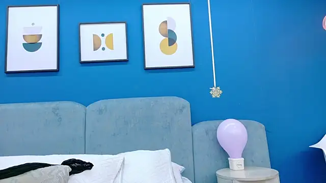 Ashley Evans22 online show from October 2025 08:22:01 PM