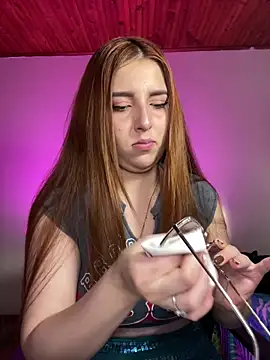 Snapshot of CoraVibes chatting on November 2025 11:54:01 AM CoraVibes online show from November 2025 11:54:01 AM