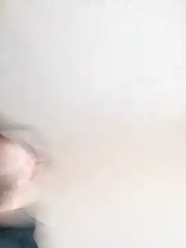 Snapshot of Hahahhdsj112 chatting on November 2025 11:21:02 AM Hahahhdsj112 online show from November 2025 11:21:02 AM