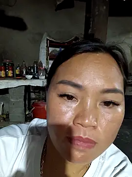 bany-xx online show from November 2025 04:12:01 AM