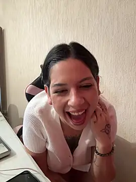 LaGueraDelMar online show from January 2026 05:27:01 PM