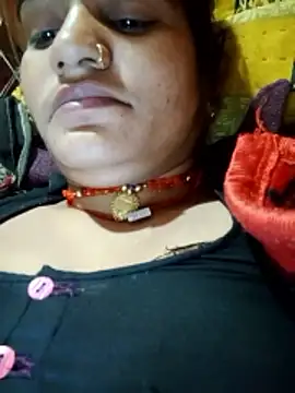 Snapshot of Nehaja33e chatting on November 2025 10:52:02 PM Nehaja33e online show from November 2025 10:52:02 PM