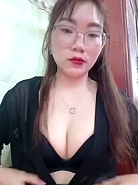 MyMy08 online show from December 2025 02:30:02 AM