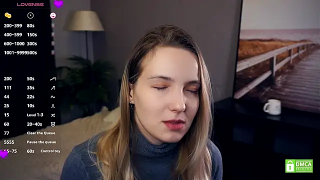 HongTomczak online show from October 2025 06:32:02 AM