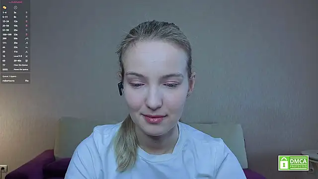 Snapshot of HongTomczak chatting on June 2026 07:06:02 AM HongTomczak online show from June 2026 07:06:02 AM