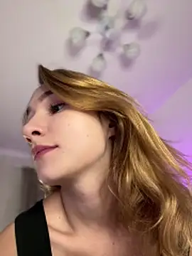 Snapshot of SugarDanger chatting on November 2025 05:46:02 AM SugarDanger online show from November 2025 05:46:02 AM