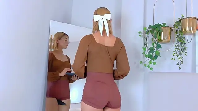 AlixMonroe online show from October 2025 11:30:02 AM