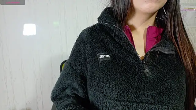 Sophi Thaylorr online show from September 2025 01:13:01 PM