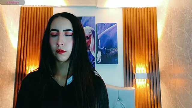 Sophi Thaylorr online show from September 2025 01:01:01 PM