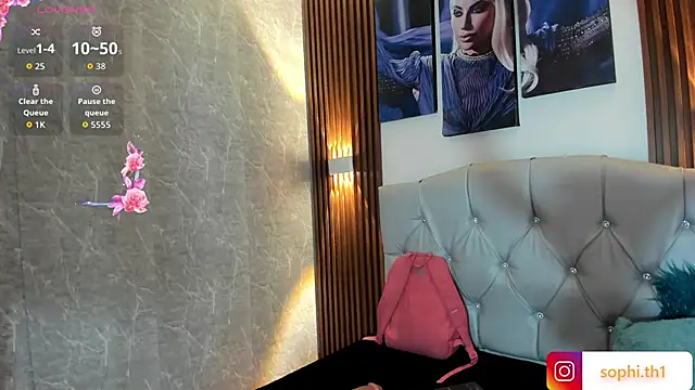 Sophi Thaylorr online show from September 2025 01:37:01 PM