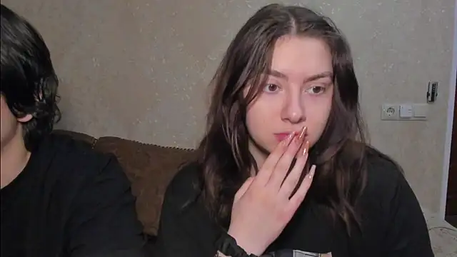 muuur fam online show from December 2025 07:09:01 PM