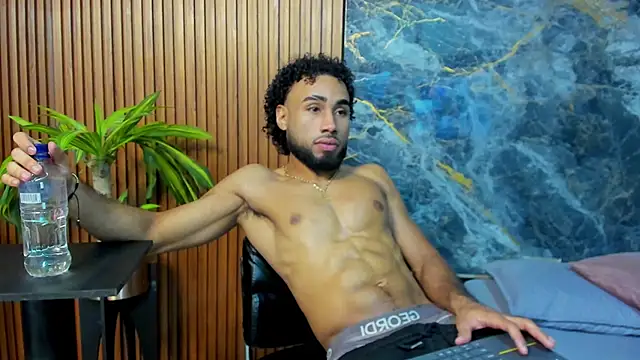 Snapshot of luca_flame chatting on October 2025 01:15:01 AM luca flame online show from October 2025 01:15:01 AM